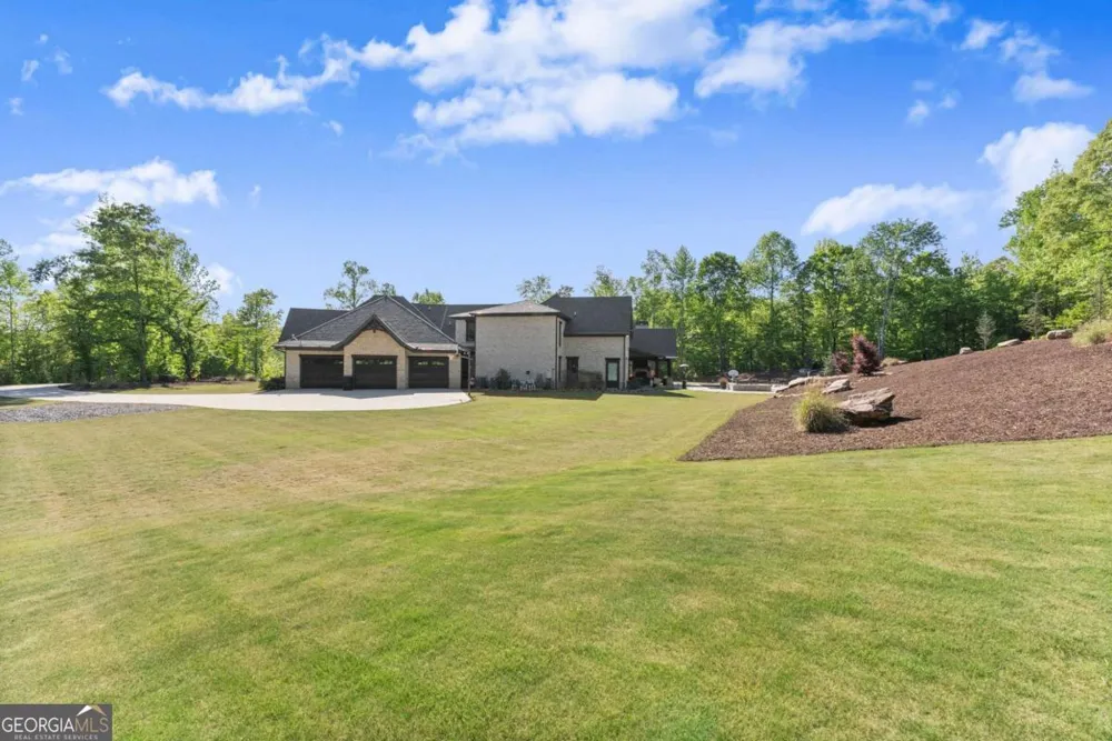 3263 Tanners Mill RD Gainesville, GA 30507