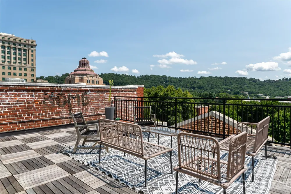 122 College Street #301 Asheville, NC 28801