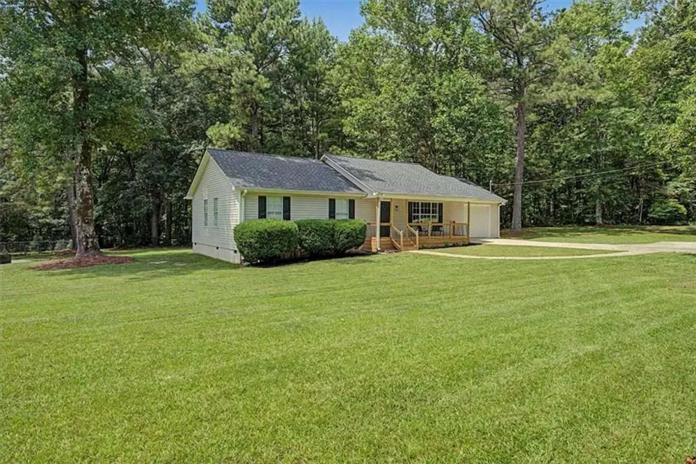 110 Mooyn Road Carrollton, GA 30116