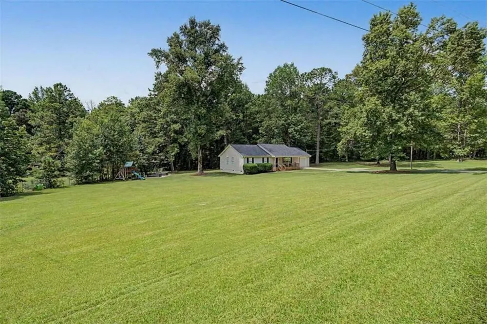 110 Mooyn Road Carrollton, GA 30116
