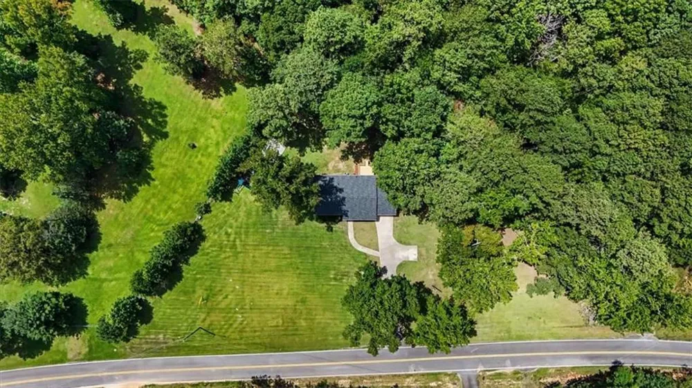 110 Mooyn Road Carrollton, GA 30116