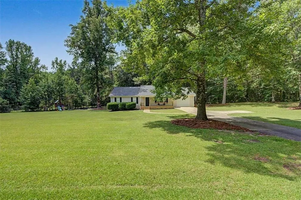 110 Mooyn Road Carrollton, GA 30116
