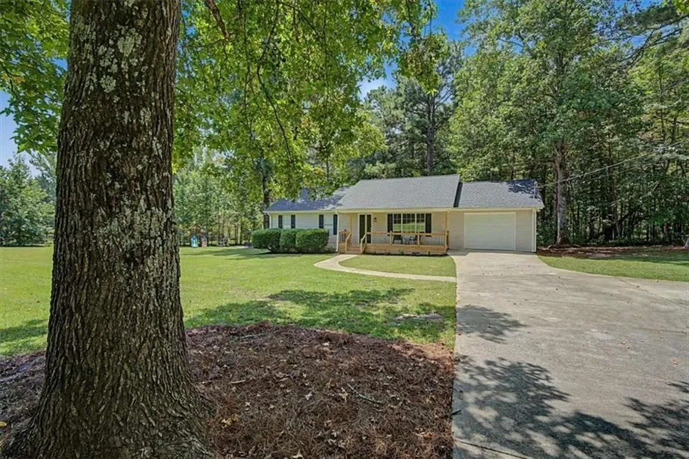 110 Mooyn Road Carrollton, GA 30116