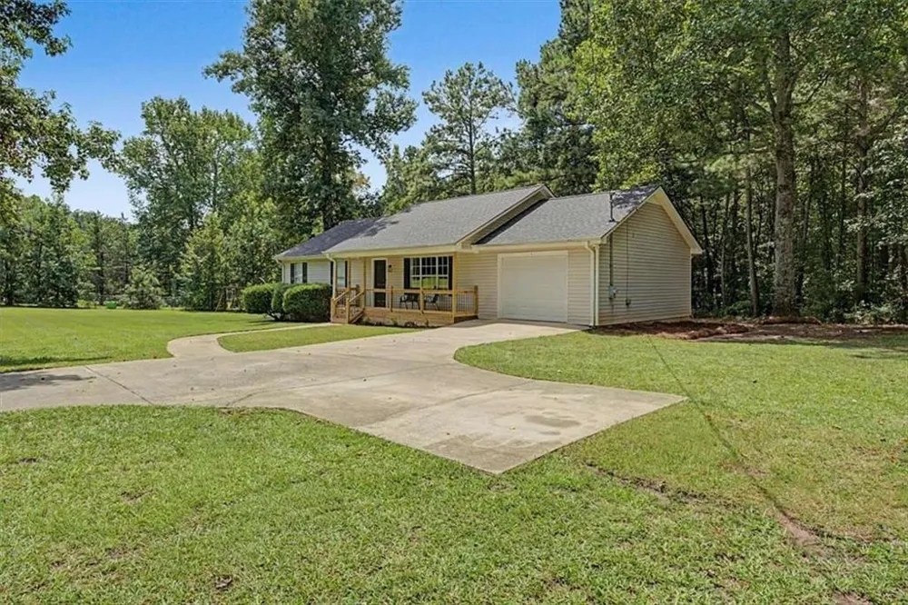 110 Mooyn Road Carrollton, GA 30116