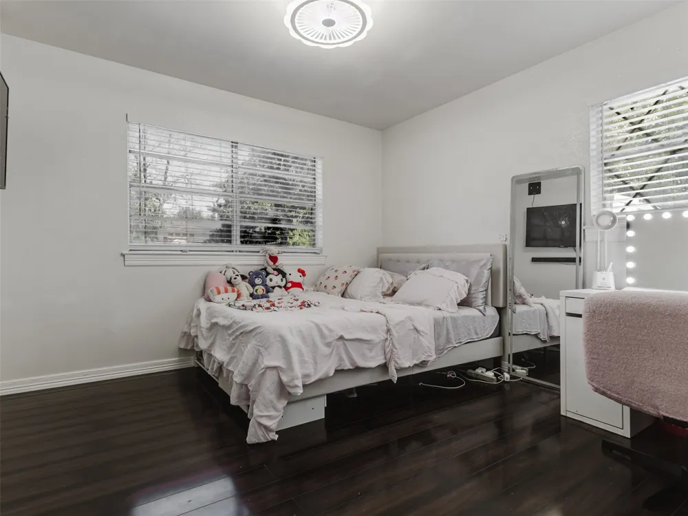 500 Oakwood Drive Euless, TX 76040