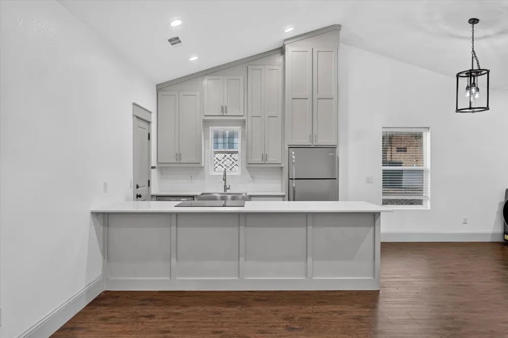 1216 W Nelson Street Denison, TX 75020