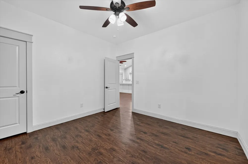 1216 W Nelson Street Denison, TX 75020