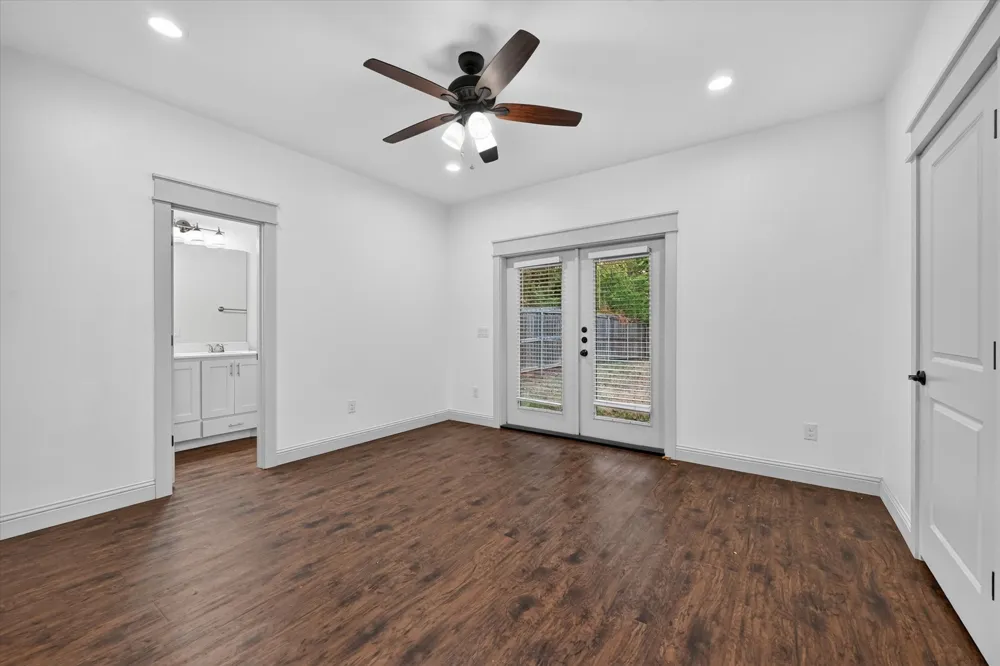 1216 W Nelson Street Denison, TX 75020