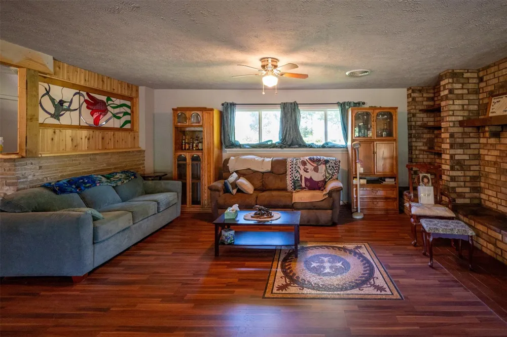 20545 Farm To Market 92 S Fred, TX 77616
