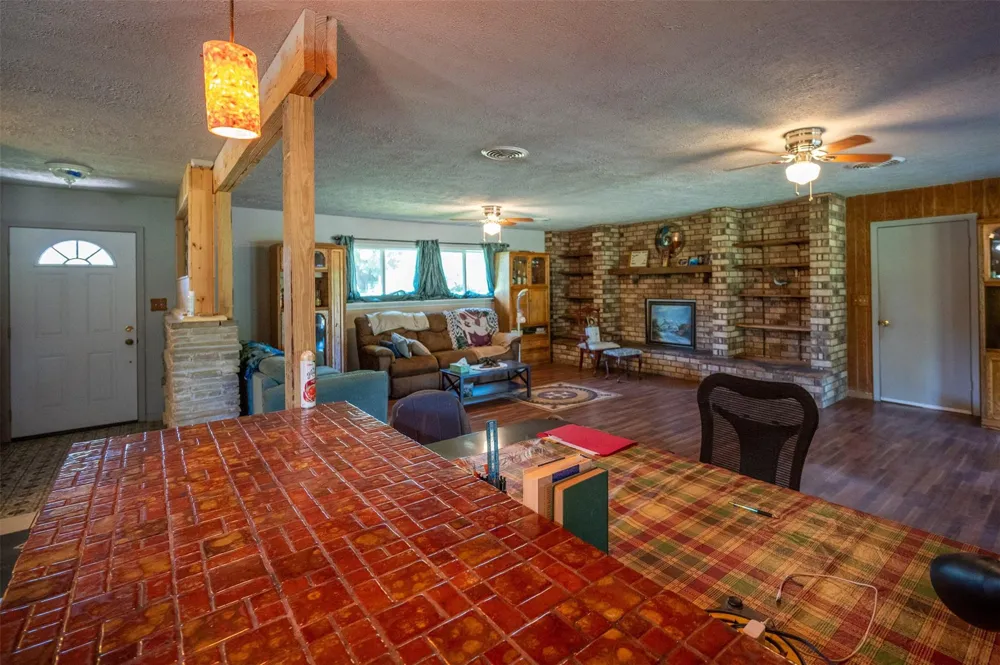 20545 Farm To Market 92 S Fred, TX 77616