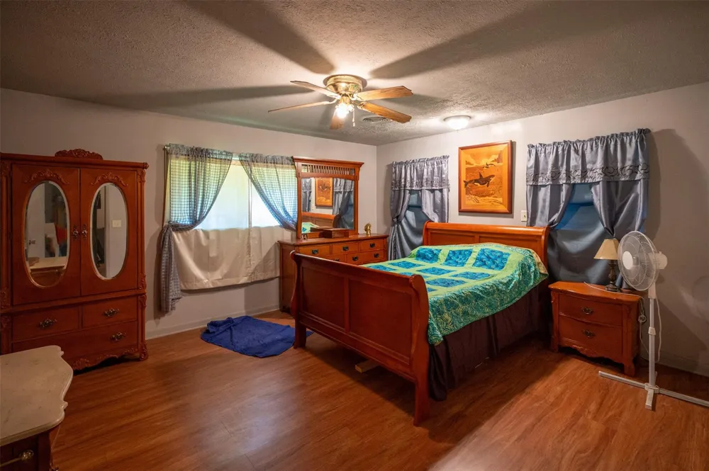 20545 Farm To Market 92 S Fred, TX 77616