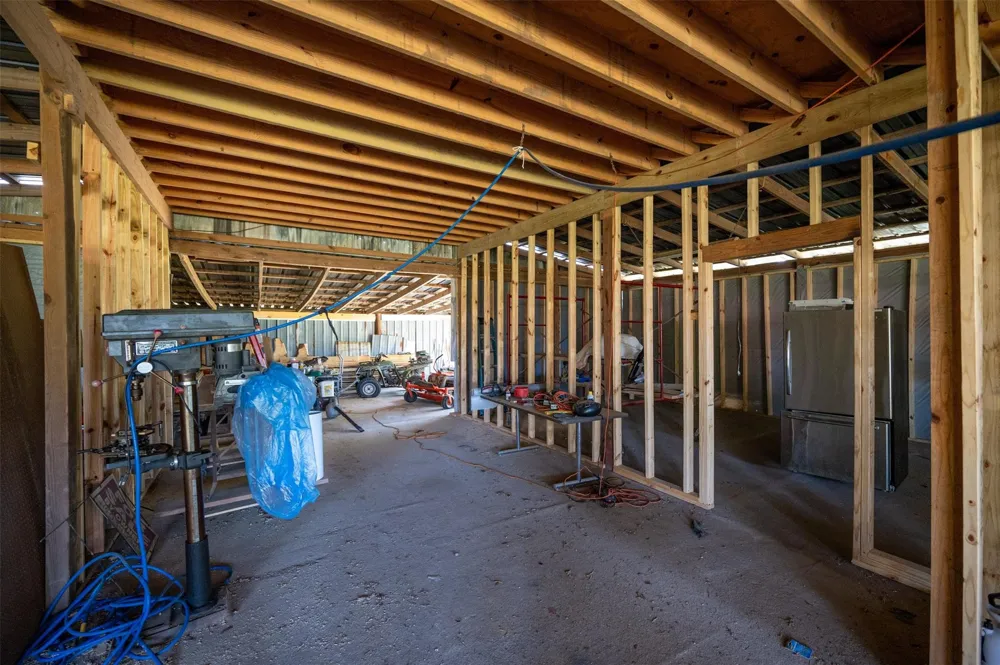 20545 Farm To Market 92 S Fred, TX 77616