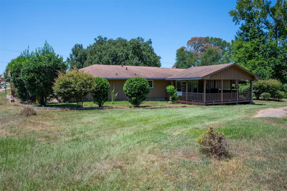 20545 Farm To Market 92 S Fred, TX 77616