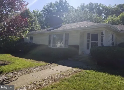 240 MURIEL AVENUE
