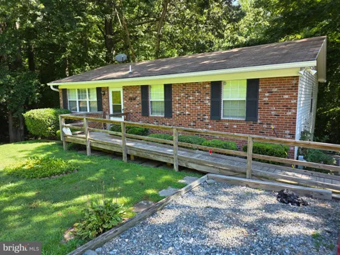 6417 BROOKESIDE COURT