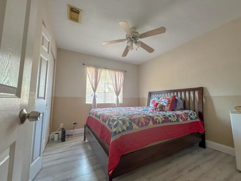 6111 Sugar Loaf Lane West Palm Beach, FL 33411