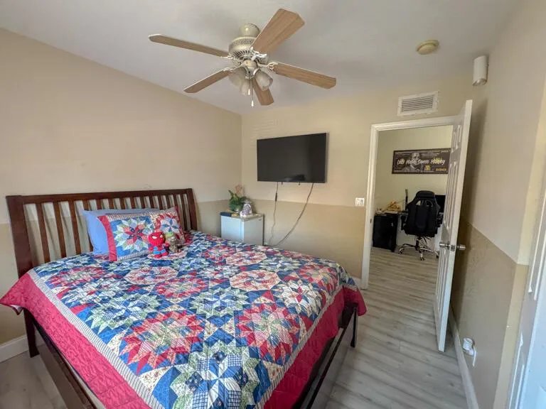 6111 Sugar Loaf Lane West Palm Beach, FL 33411