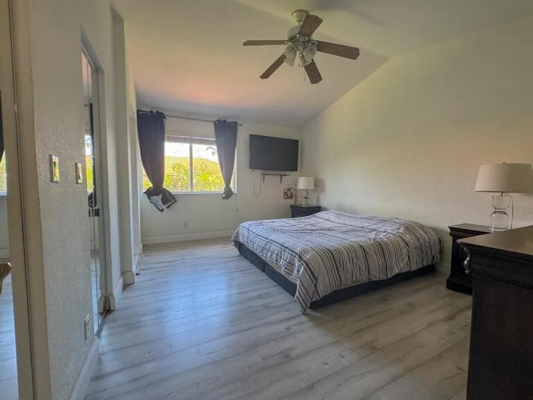 6111 Sugar Loaf Lane West Palm Beach, FL 33411