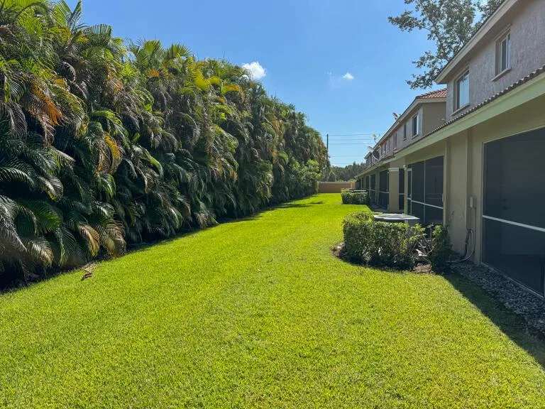 6111 Sugar Loaf Lane West Palm Beach, FL 33411