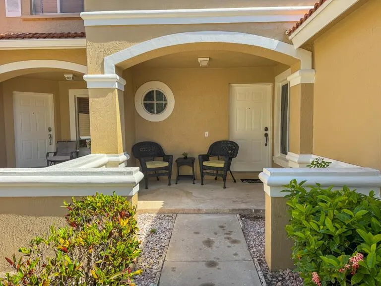 6111 Sugar Loaf Lane West Palm Beach, FL 33411