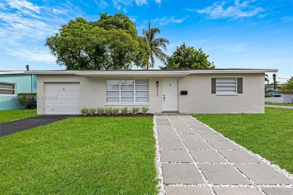 5937 NW 16th Ct Sunrise, FL 33313