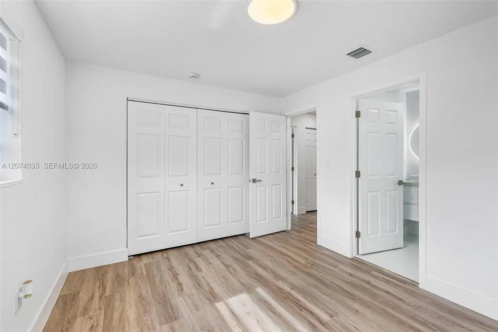 5937 NW 16th Ct Sunrise, FL 33313
