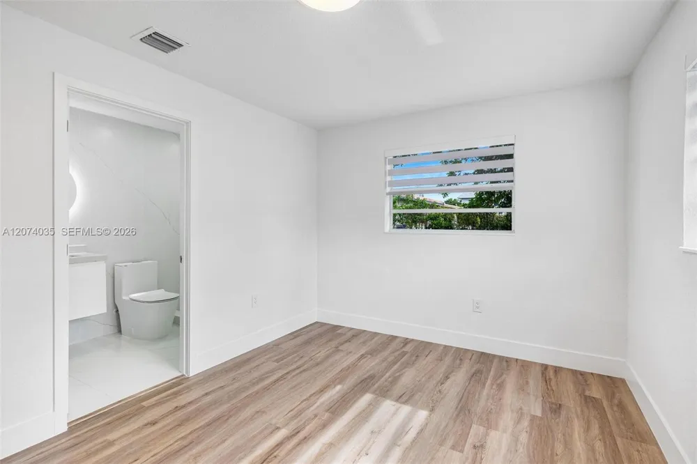 5937 NW 16th Ct Sunrise, FL 33313