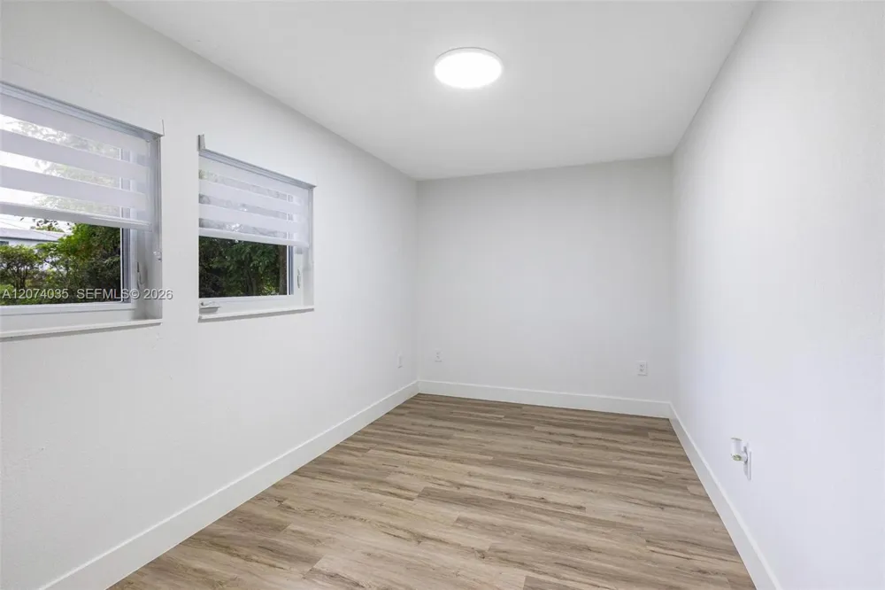 5937 NW 16th Ct Sunrise, FL 33313
