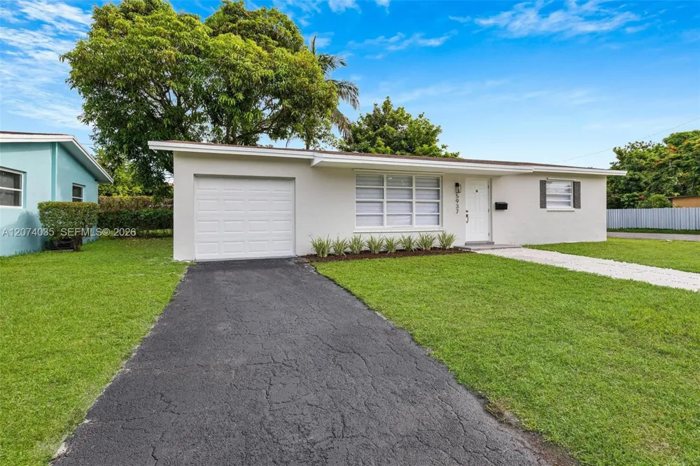 5937 NW 16th Ct Sunrise, FL 33313