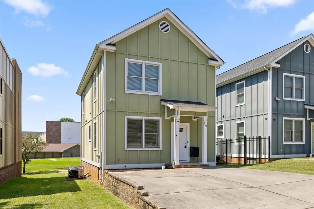 909 Wall Street Chattanooga, TN 37403