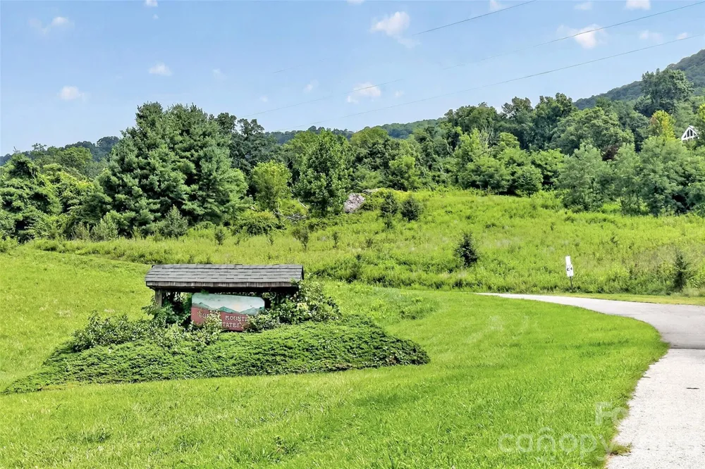 none N 226 Highway ##26/27 Bakersville, NC 28705