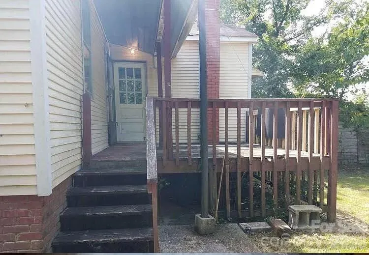 4721 Linden Street Columbia, SC 29203