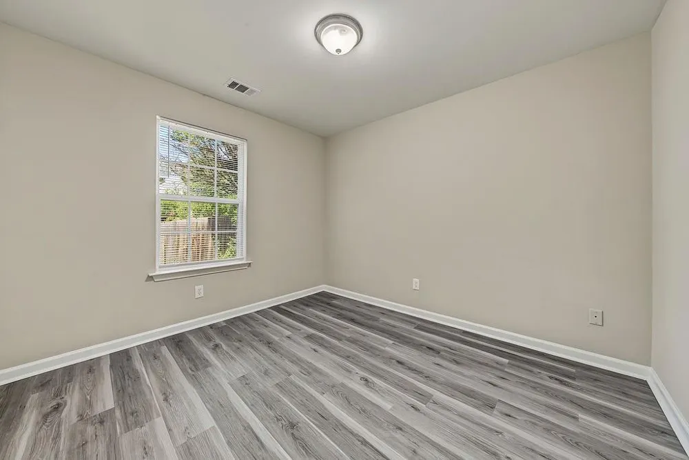 3071 Jones Street East Point, GA 30344