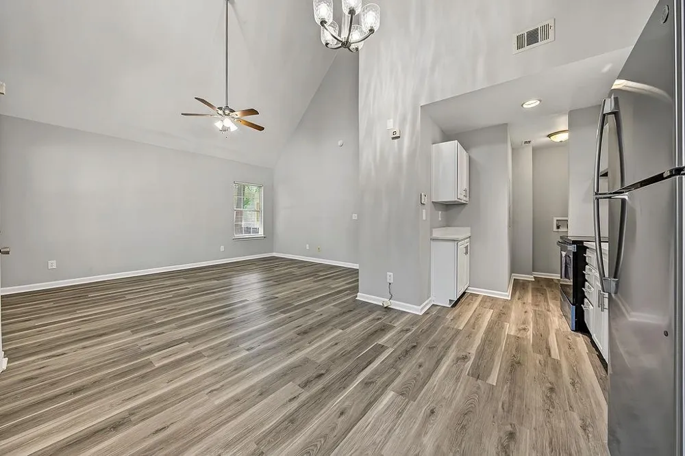3071 Jones Street East Point, GA 30344
