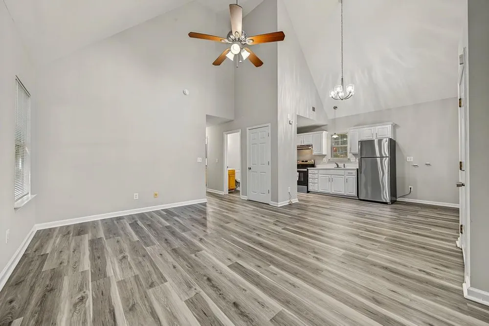3071 Jones Street East Point, GA 30344