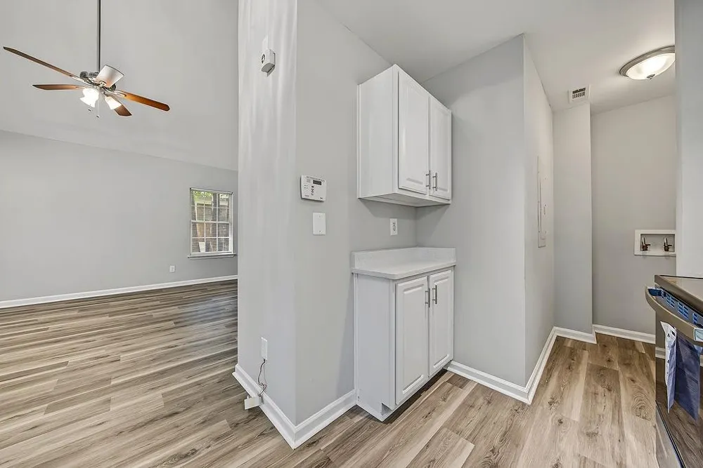 3071 Jones Street East Point, GA 30344