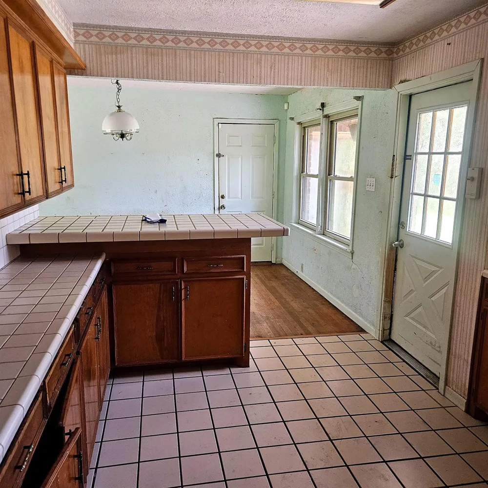 219 Carnation Street Lake Jackson, TX 77566