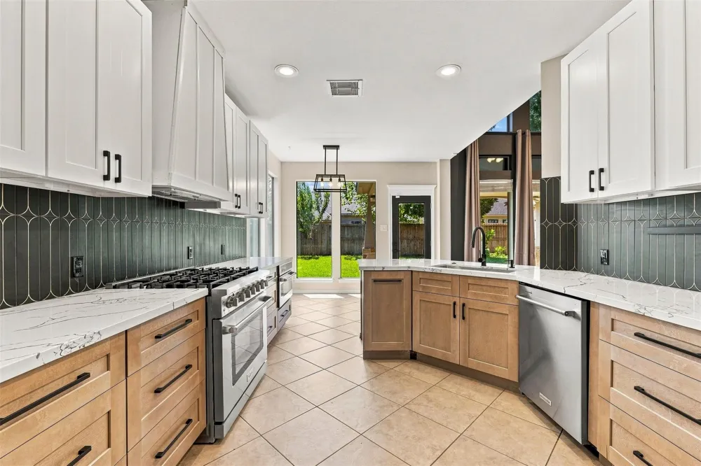 5526 Walnut Glen Lane Rosenberg, TX 77471