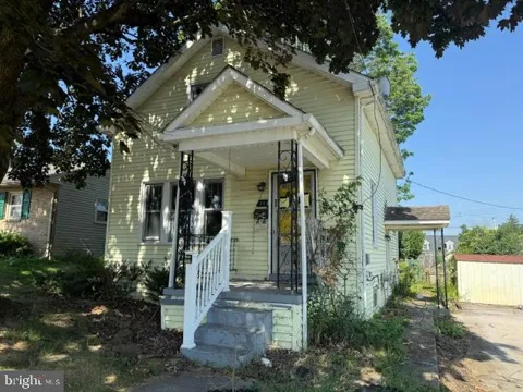 24 MOUL AVENUE