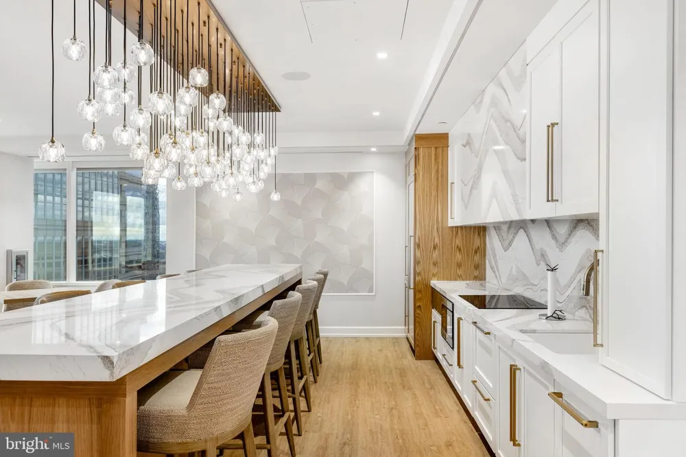 50 S 16TH STREET #5303 Philadelphia, PA 19102