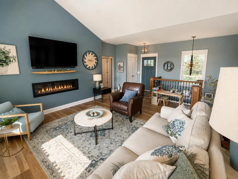 11953 124th Avenue Grand Haven, MI 49417