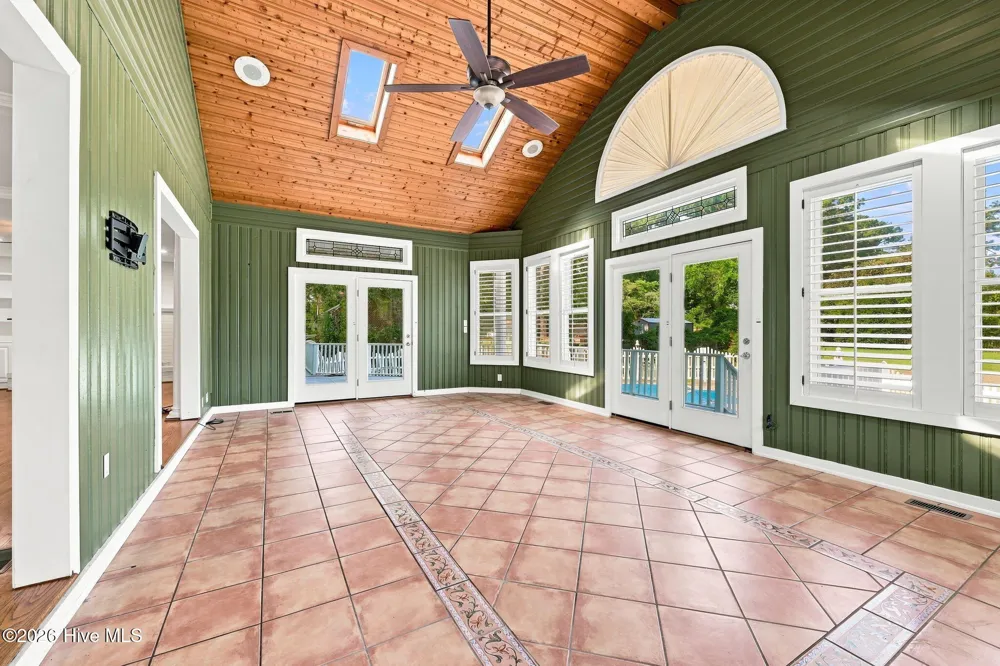 114 Reed Drive Washington, NC 27889