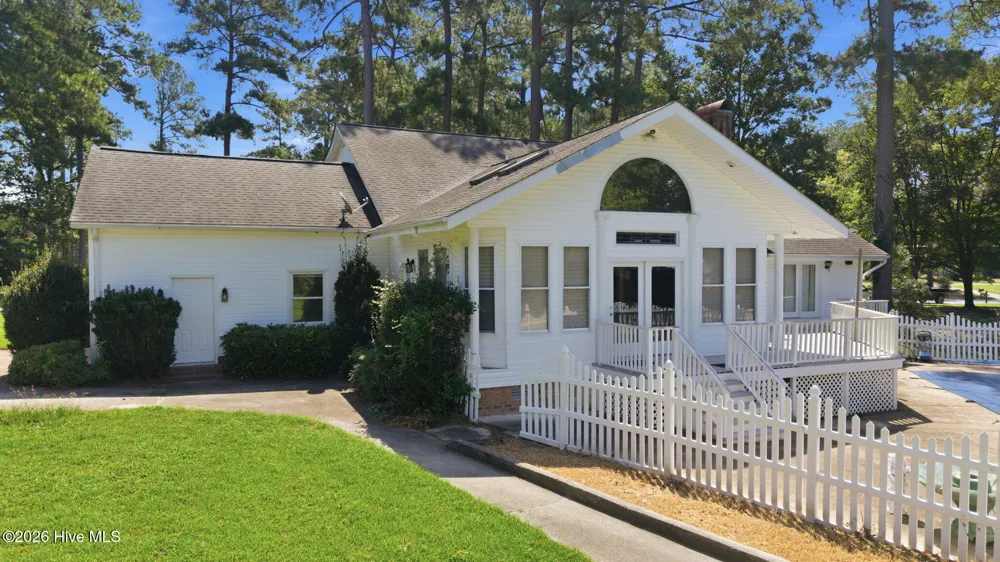 114 Reed Drive Washington, NC 27889