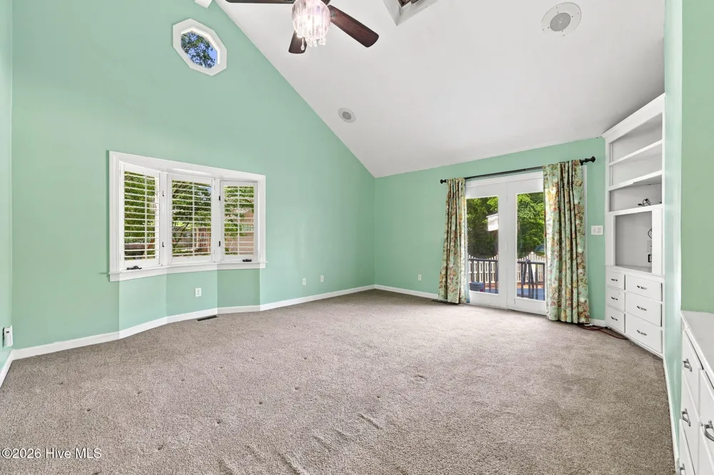 114 Reed Drive Washington, NC 27889
