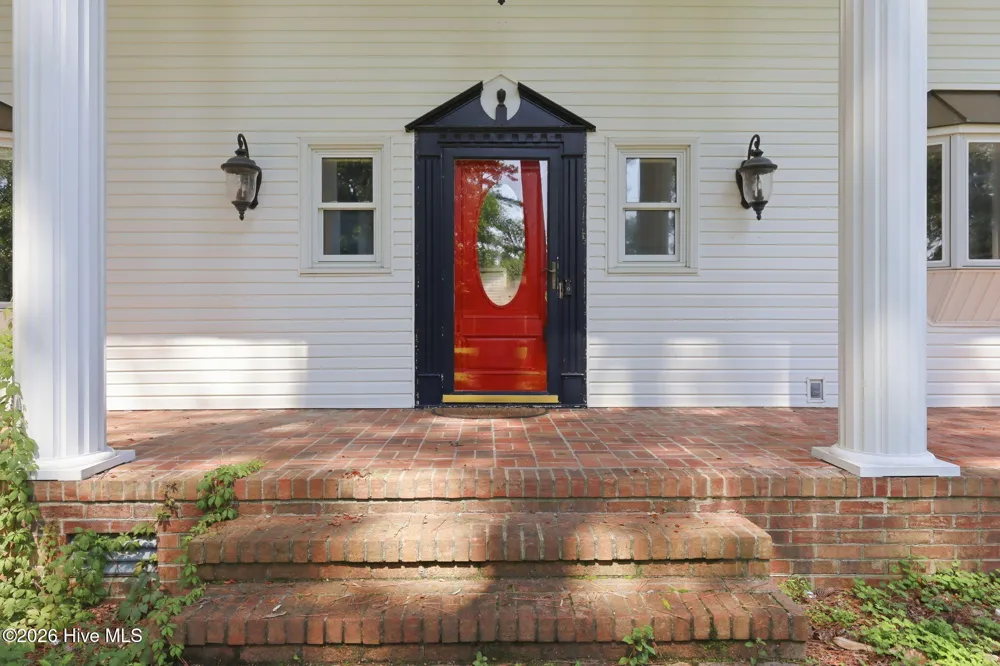 114 Reed Drive Washington, NC 27889