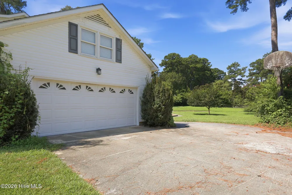 114 Reed Drive Washington, NC 27889