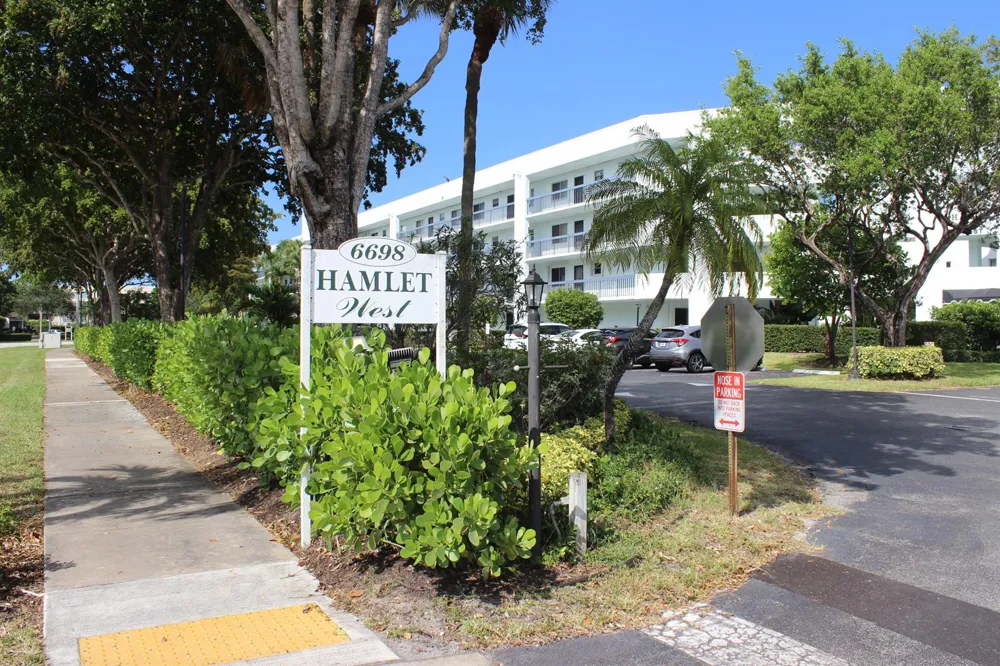 6698 10th Ave Avenue #218 Lake Worth, FL 33467