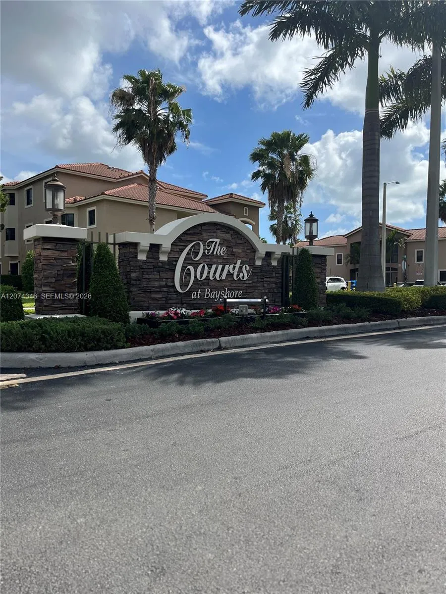 22731 SW 88th Pl #205 Cutler Bay, FL 33190