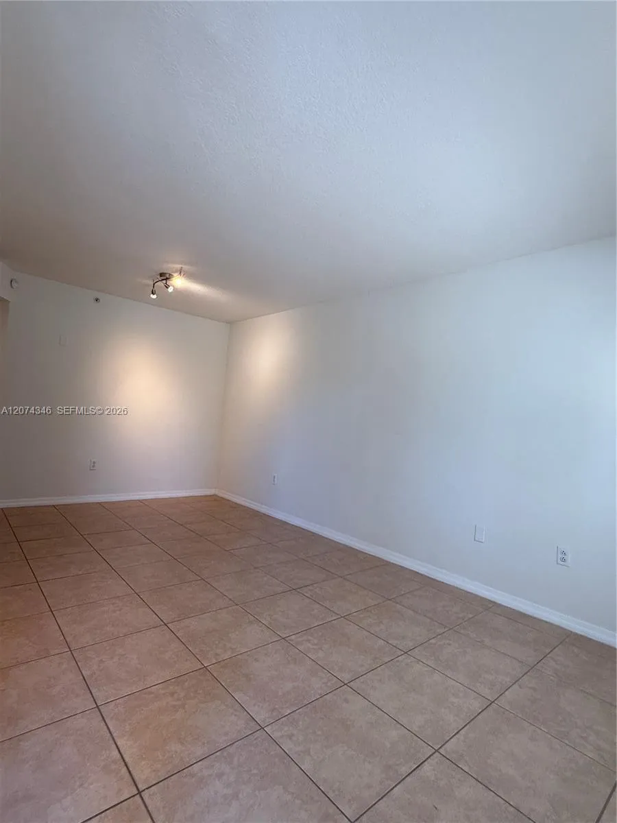22731 SW 88th Pl #205 Cutler Bay, FL 33190