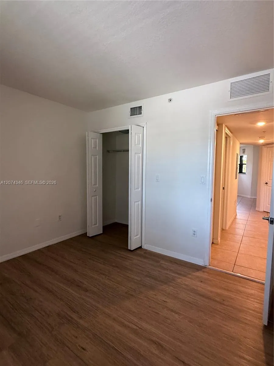 22731 SW 88th Pl #205 Cutler Bay, FL 33190